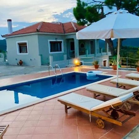 Villa Ouranos In Pefkias Città di Skopelos Esterno foto