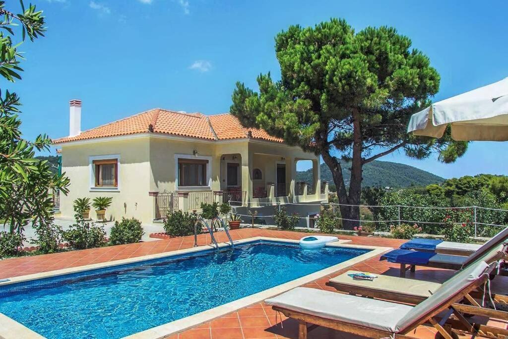 Villa Ouranos In Pefkias Città di Skopelos Esterno foto