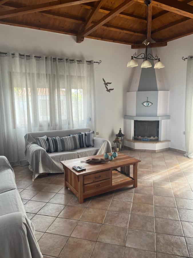 Villa Ouranos In Pefkias Città di Skopelos Esterno foto