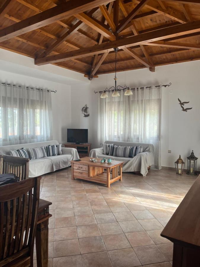 Villa Ouranos In Pefkias Città di Skopelos Esterno foto