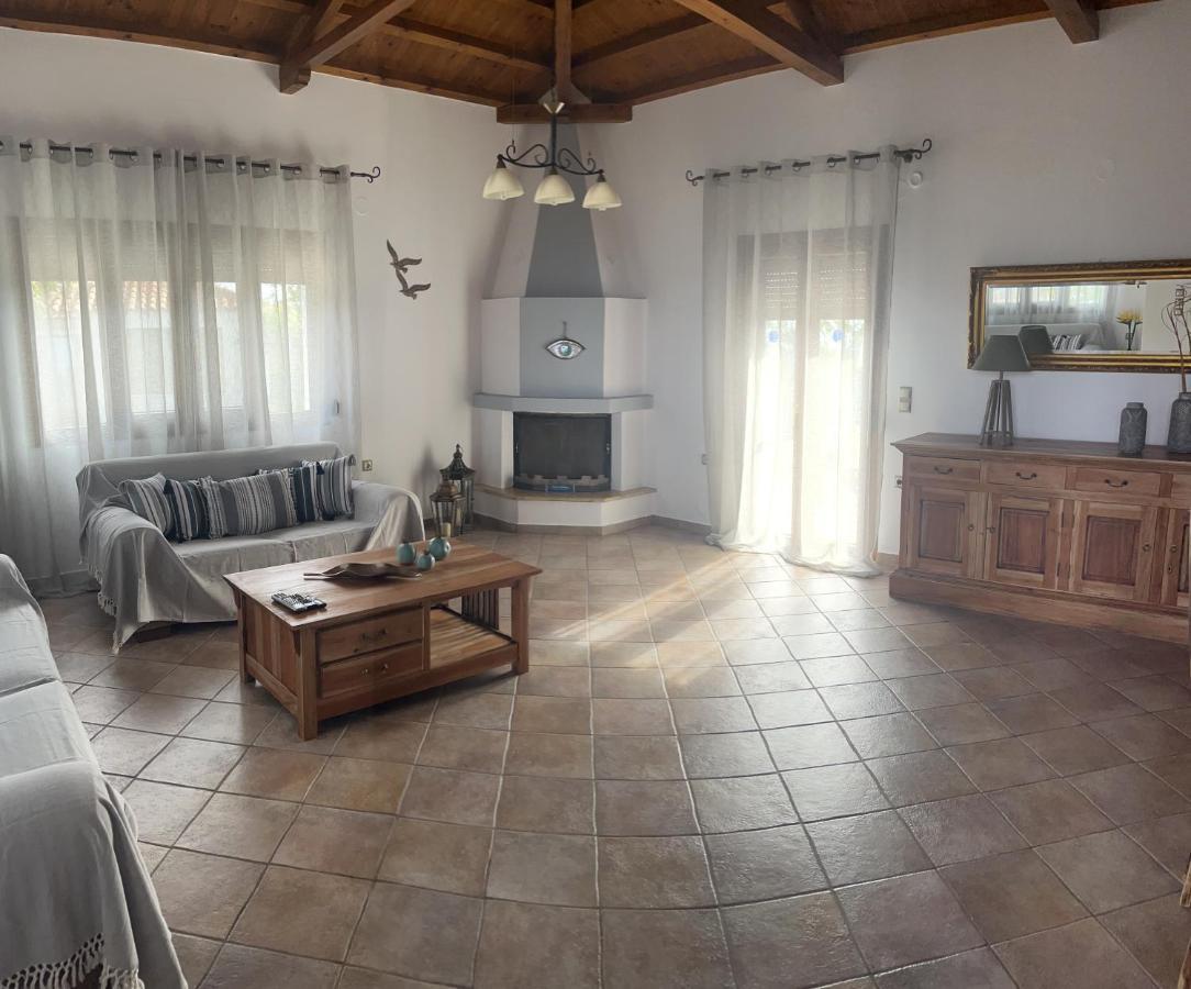 Villa Ouranos In Pefkias Città di Skopelos Esterno foto